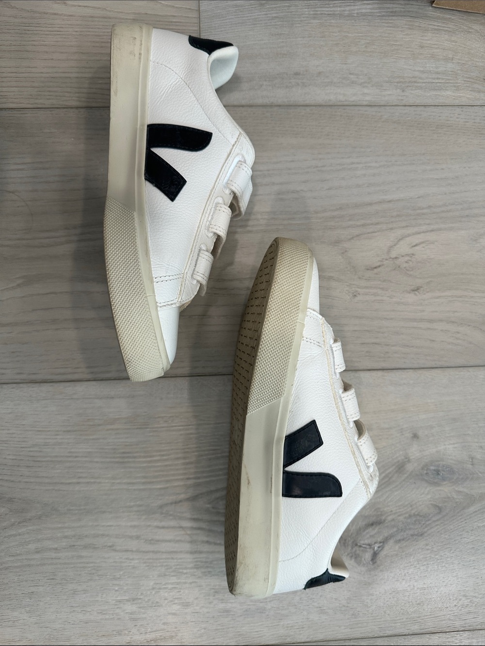 Veja Recife White Black Velcro Leather Sneakers EU 39 US 8